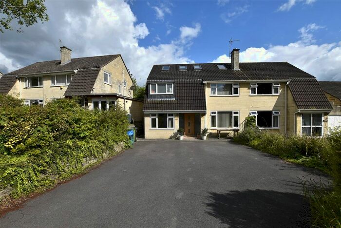 4 Bedroom Semi-Detached House To Rent In Penn Hill Road, Bath, BA1