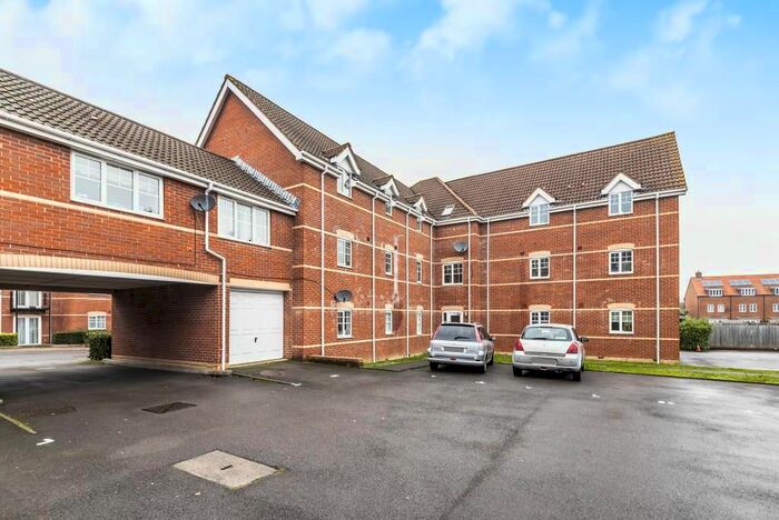 2 Bedroom Flat To Rent In Newbury, Null, RG14