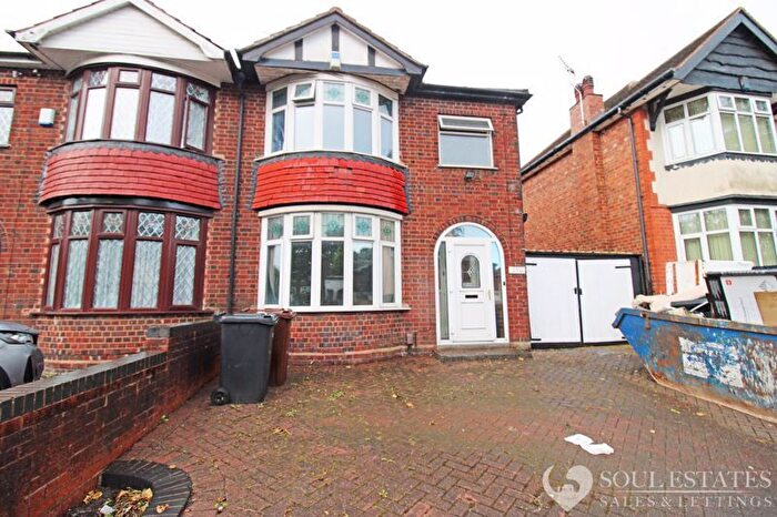 3 Bedroom Semi-Detached House To Rent In Wellington Road, Bilston, WV14