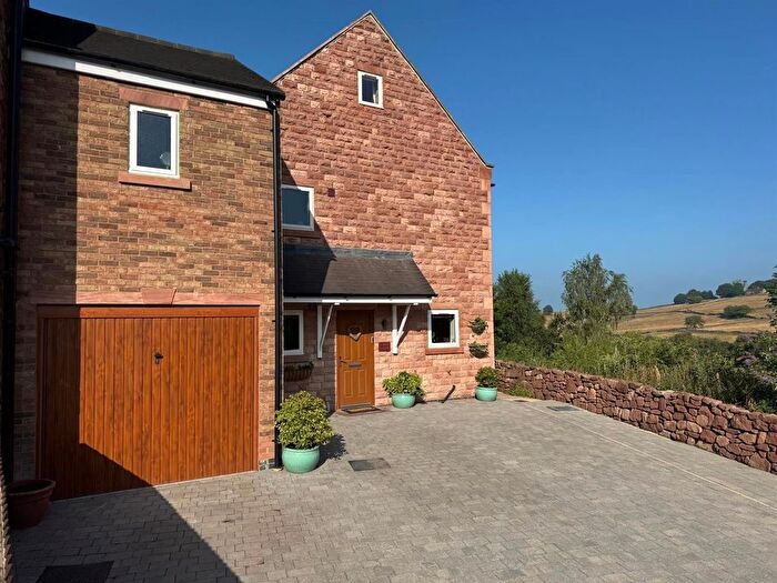 5 Bedroom Property For Sale In Copper Mill Close, Whiston, ST10