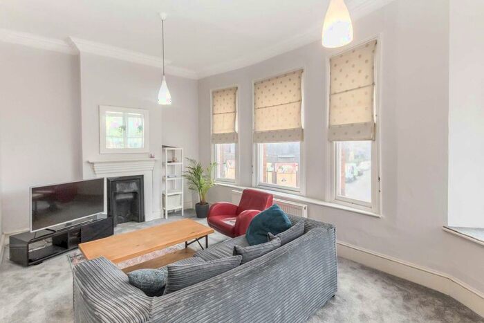 2 Bedroom Flat To Rent In Leeland Road, London, W13