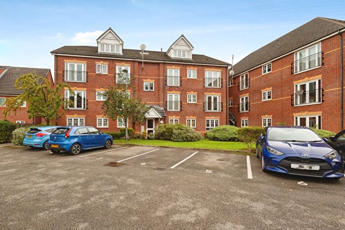2 Bedroom Flat For Sale In Chelburn Court, Stockport, Greater Manchester, SK3
