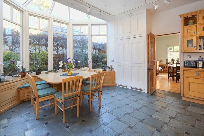 6 Bedroom Detached House For Sale In Charlbury Road, Oxford OX2