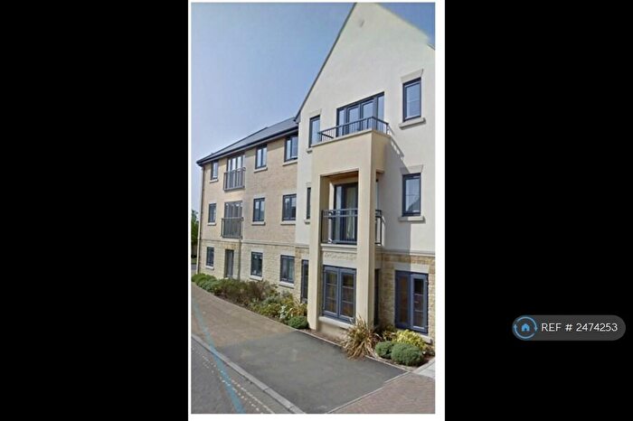2 Bedroom Flat To Rent In Bluebell Way, Carterton, OX18