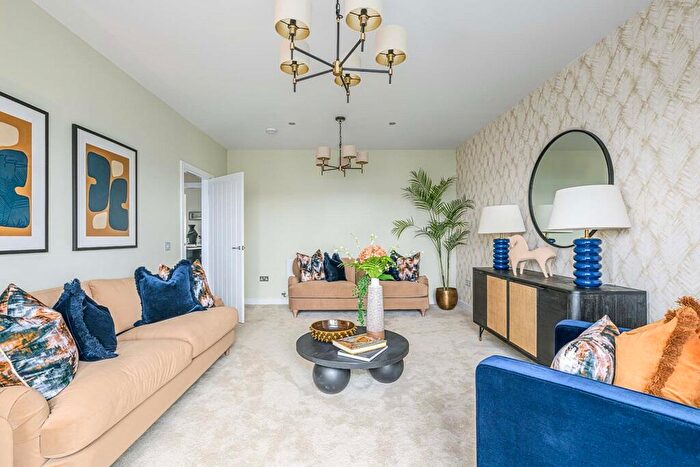 4 Bedroom Detached House For Sale In Ayr Road, Maidenhill, Newton Mearns, East Renfrewshire, G77