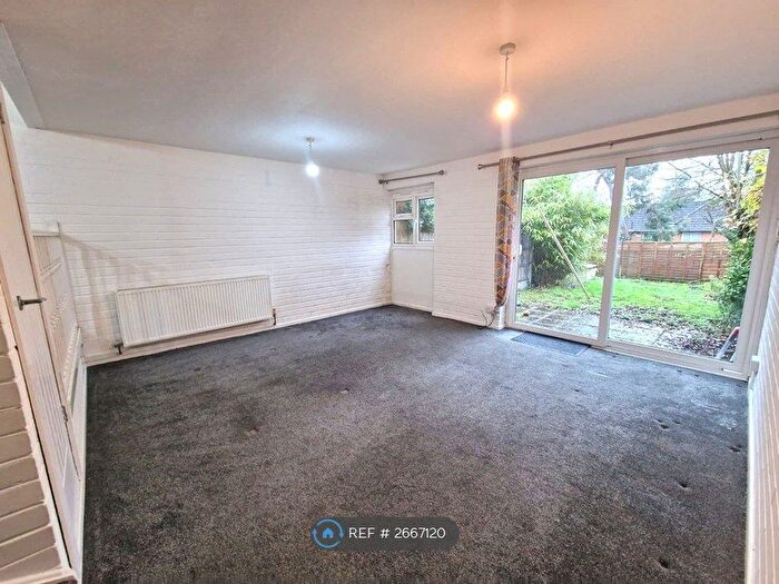 3 Bedroom Terraced House To Rent In Minden Grove, Birmingham, B29