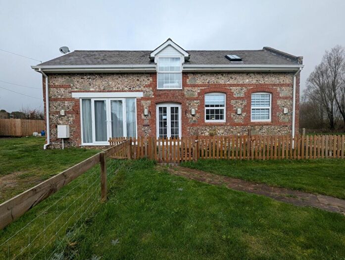 2 Bedroom Detached House For Sale In The House Cashmoor Inn, Blandford Forum, Dorset, DT11