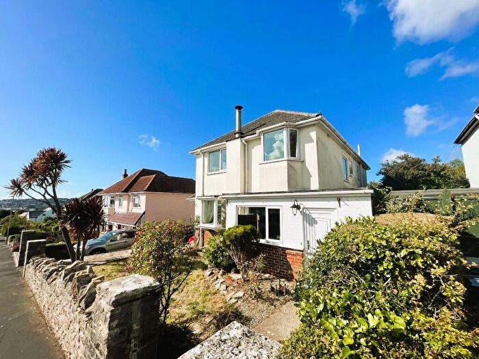 4 Bedroom Detached House For Sale In Bay Crescent, Swanage, Dorset, BH19