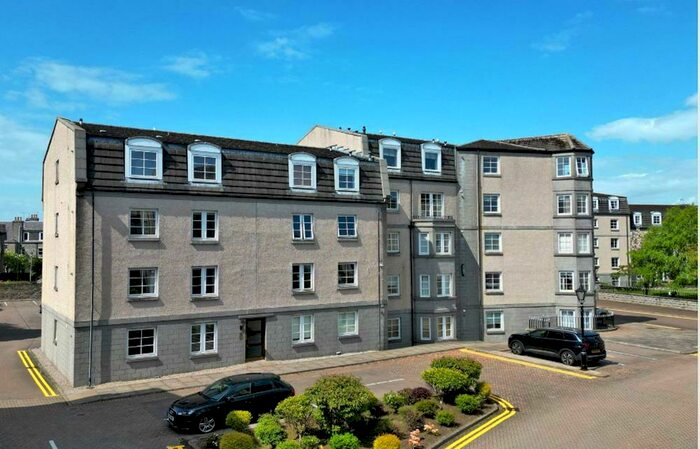 2 Bedroom Ground Flat To Rent In Fonthill Avenue, Aberdeen, AB11