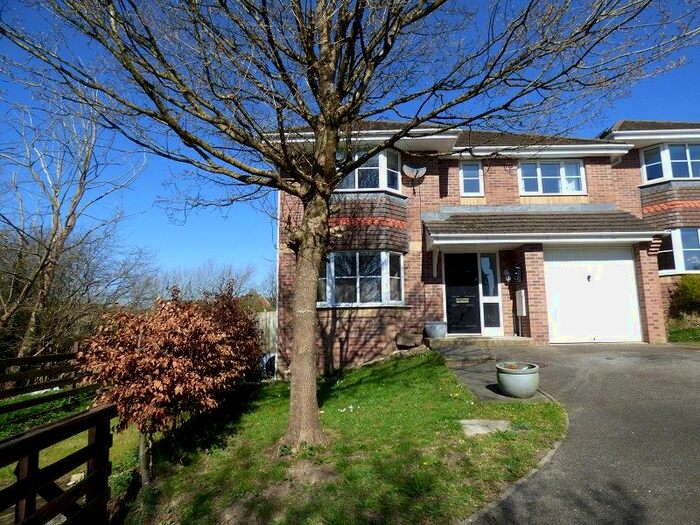 4 Bedroom Detached House To Rent In Ffordd Y Groes, Bridgend, CF31