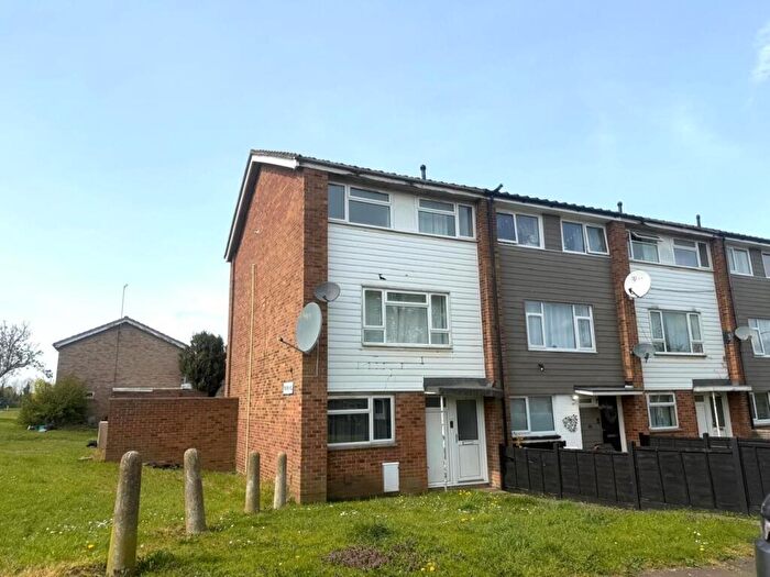 4 Bedroom Town House To Rent In Thorn Hill, Northampton, NN4