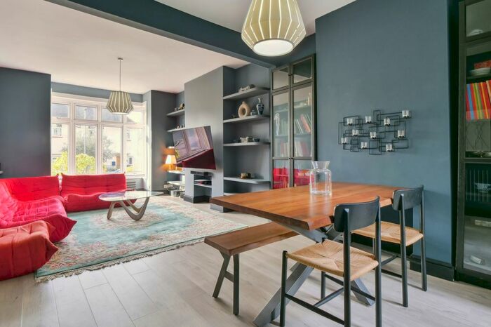3 Bedroom Terraced House For Sale In Kinveachy Gardens, Charlton, SE7