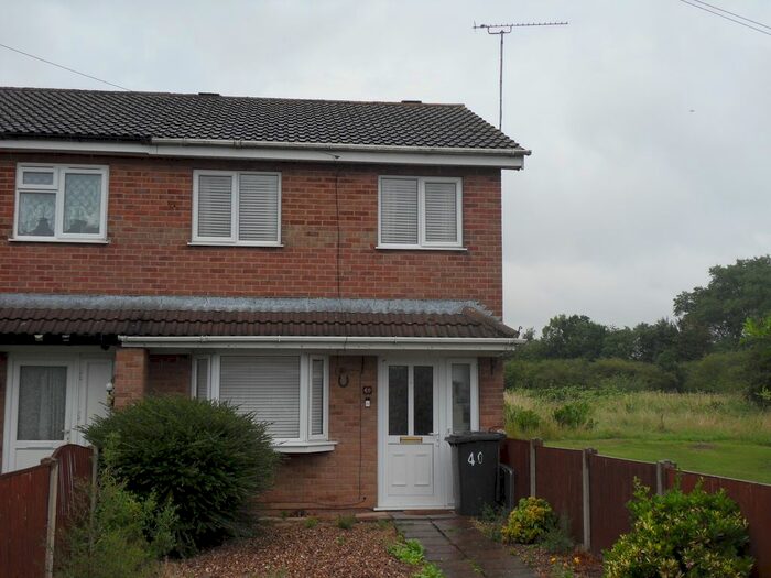 3 Bedroom Town House To Rent In Rodney Way, Ilkeston, DE7