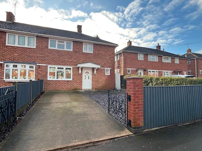 3 Bedroom Semi-Detached House For Sale In Howat Road, Coventry, CV7