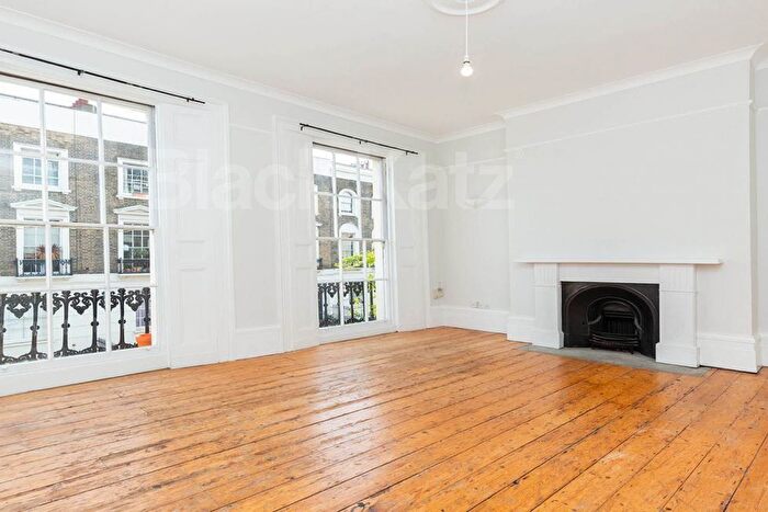 4 Bedroom Flat To Rent In Calthorpe Street, Bloomsbury, WC1X