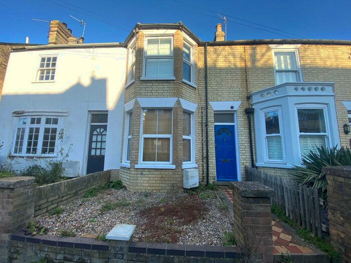 3 Bedroom House To Rent In Victoria Road, Cambridge, CB4