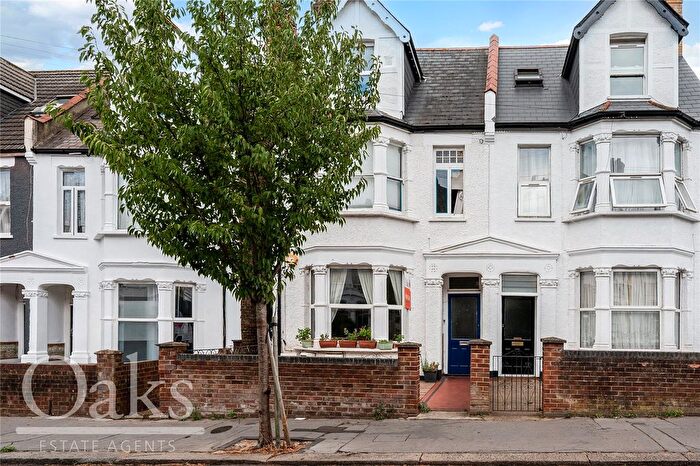 2 Bedroom Flat For Sale In Holmesdale Road, South Norwood, SE25