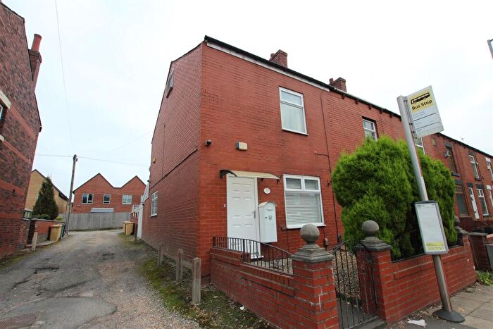 3 Bedroom Terraced House To Rent In Bolton Road, Westhoughton, BL5