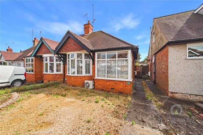 2 Bedroom Bungalow For Sale In Malcolm Drive, Northampton, Northamptonshire, NN5