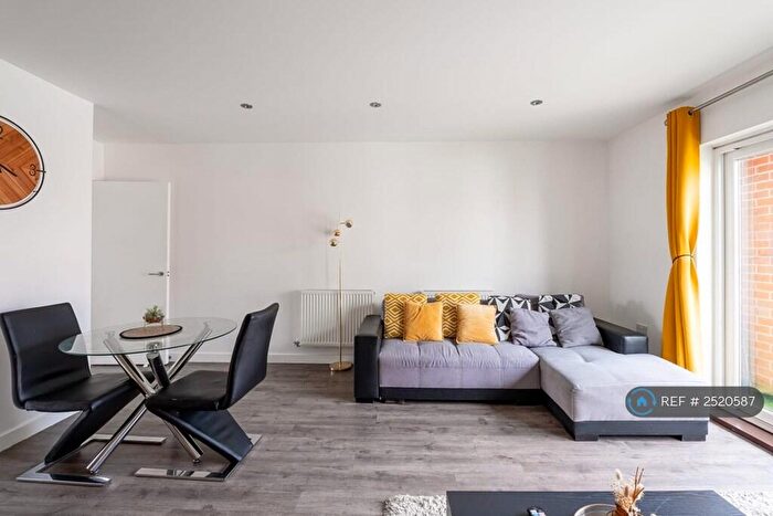 2 Bedroom Flat To Rent In Tean House, Reading, RG2