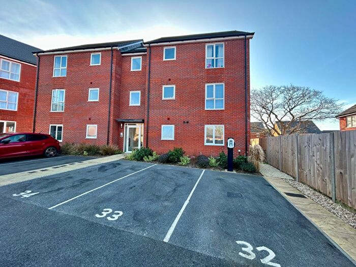 1 Bedroom Flat For Sale In Chapples Close, Norton Fitzwarren, Taunton, TA2
