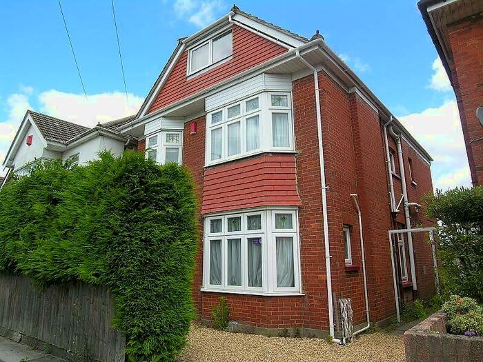 7 Bedroom House To Rent In Bedroom Detached House In Bournemouth, BH9