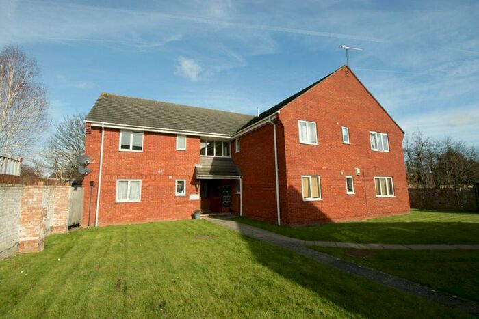 1 Bedroom Flat To Rent In Lundy Court, Cippenham, SL1