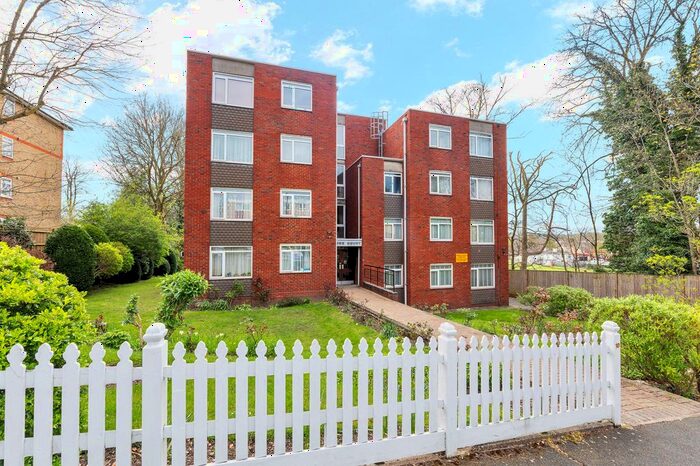 1 Bedroom Flat To Rent In Haling Park Road, Ross Court, CR2