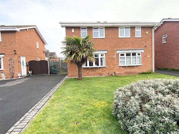 2 Bedroom Semi Detached House For Sale In Grovefields, Leegomery, Telford, Shropshire, TF1