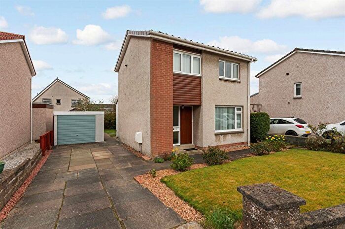 3 Bedroom Detached House For Sale In Knowehead Road, Crossford, KY12