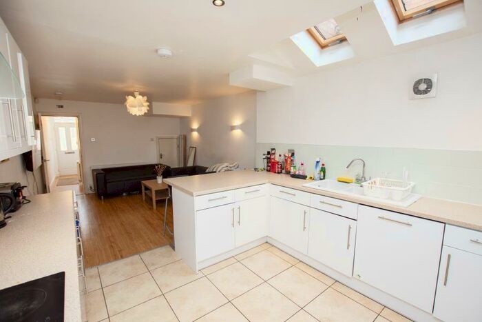 7 Bedroom Terraced House To Rent In Dawlish Road, Selly Oak, B29