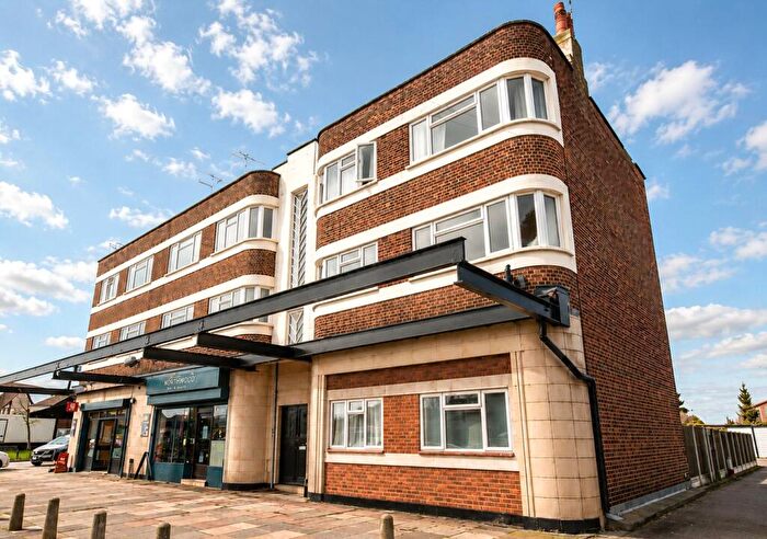 2 Bedroom Apartment For Sale In Manners Way, Southend-on-Sea, Essex, SS2