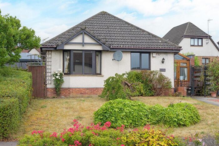 2 Bedroom Detached Bungalow For Sale In Baird's Way, Bonnyrigg, EH19