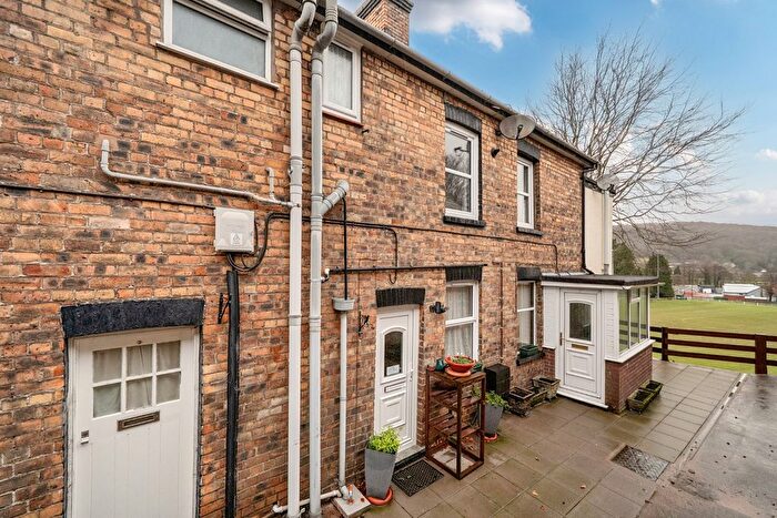 2 Bedroom Terraced House For Sale In Idloes Terrace, Llanidloes, Powys, SY18