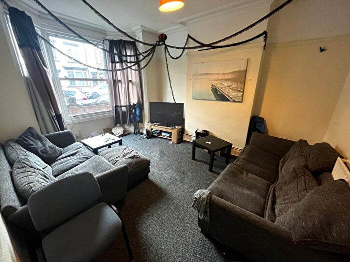 6 Bedroom Terraced House To Rent In Upperton Road, West End, LE3