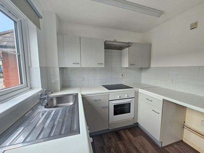 Studio To Rent In Captains Place, Ocean Village, Southampton, SO14