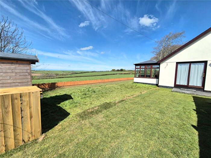 4 Bedroom Bungalow For Sale In Fore Street, Langtree, Torrington, EX38