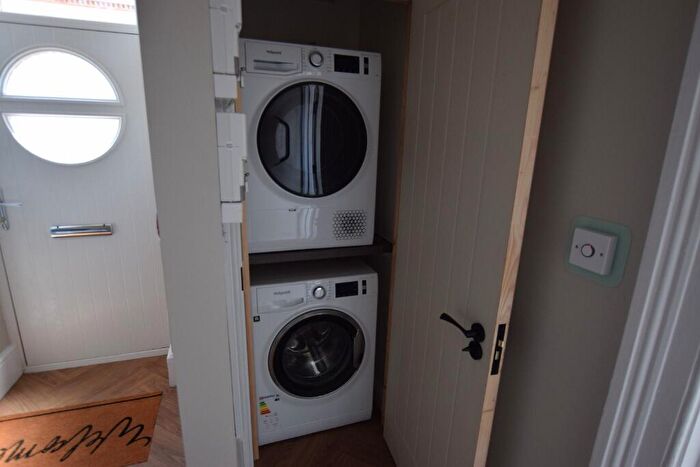 Studio To Rent In Watkin Terrace, Abington, Northampton, NN1