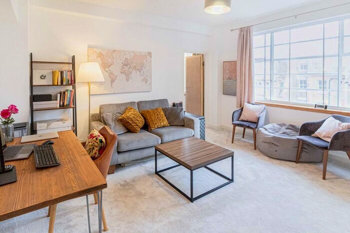1 Bedroom Flat To Rent In Hamlet Gardens, London, W6