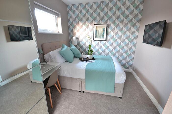 Studio To Rent In B Beechwood Road, Luton, Bedfordshire, LU4