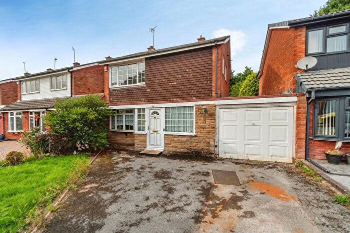 4 Bedroom Detached House For Sale In Raven Road, Walsall, WS5