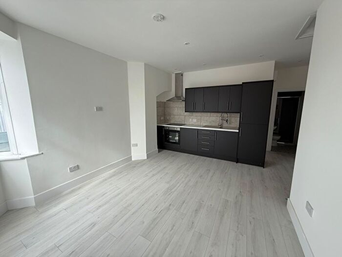 2 Bedroom Flat To Rent In Blackpool Road, Fulwood, Preston, Lancashire, PR2