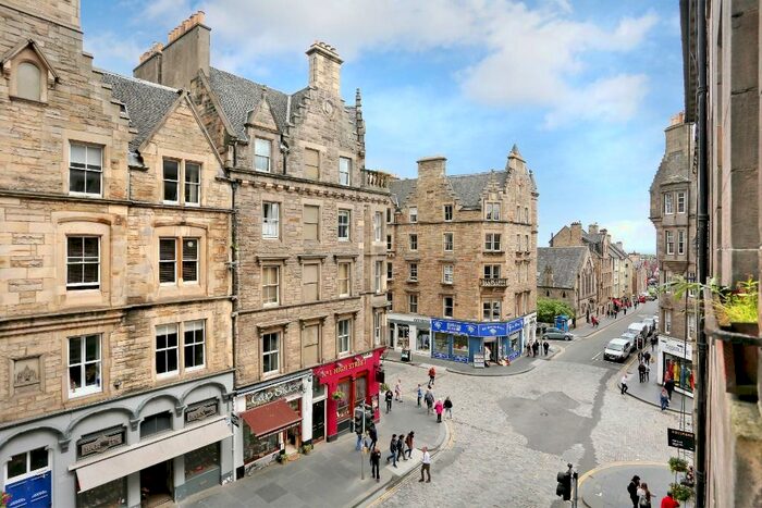 2 Bedroom Flat To Rent In Worlds End Close, Old Town, Edinburgh, EH1
