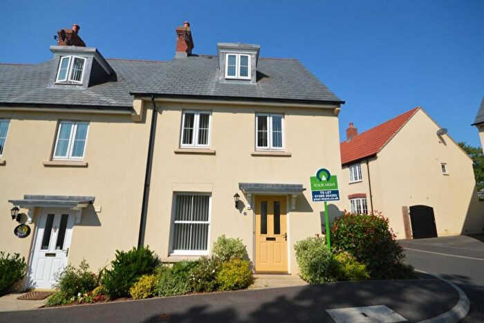 4 Bedroom Semi Detached House For Sale In Hillcrest Gardens, Exmouth, Devon, EX8