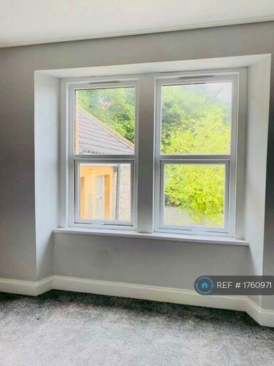 Studio To Rent In Victoria Park, Weston-Super-Mare, BS23