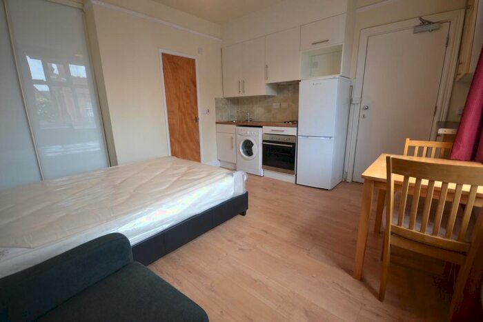 Studio To Rent In Denmark Road, Reading, RG1