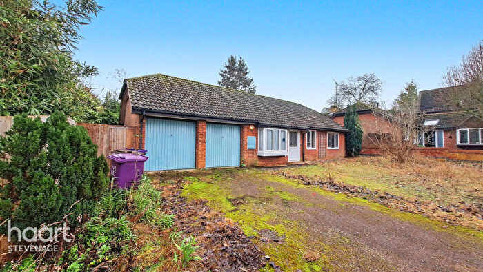 4 Bedroom Detached Bungalow For Sale In Mimram Close, Hitchin, SG4