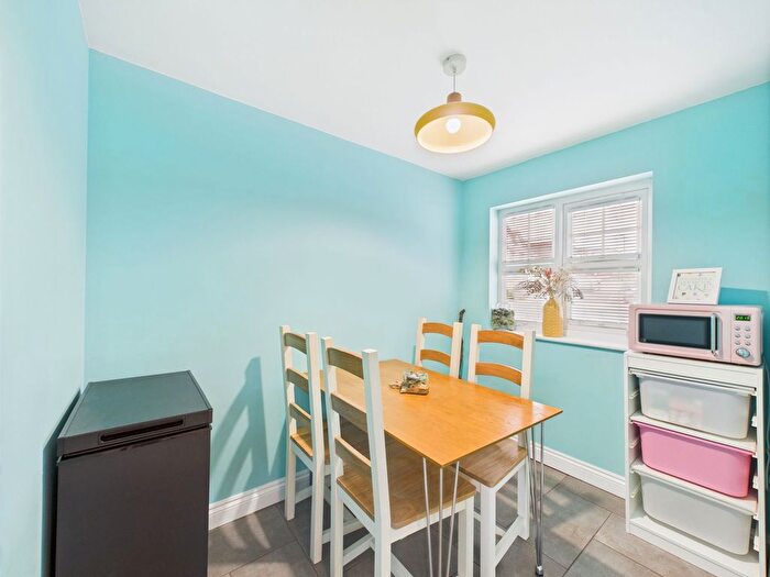 4 Bedroom Detached House For Sale In Beach Walk, Paignton, TQ4