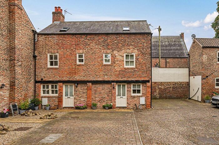 3 Bedroom Detached House To Rent In Castlegate Mews, Thirsk, North Yorkshire, YO7