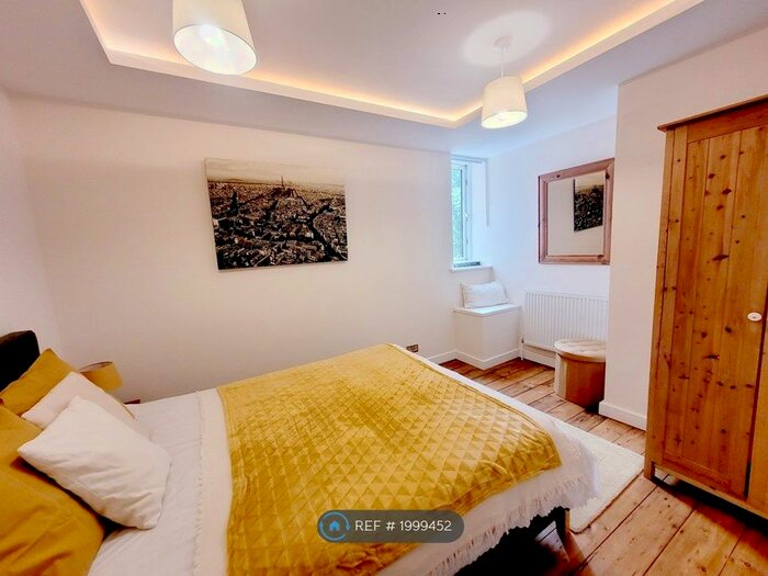 2 Bedroom Flat To Rent In Eldon Court, London, NW6